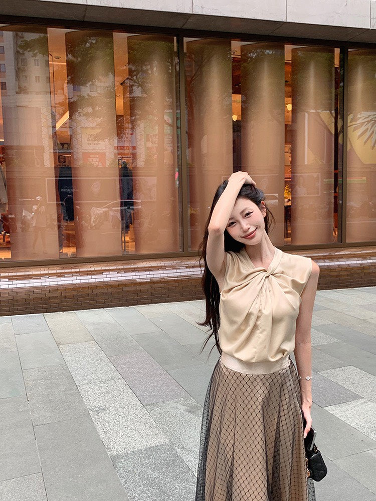 NA+ 黑閃耀人魚紗雙層半身裙 金色扭結上衣