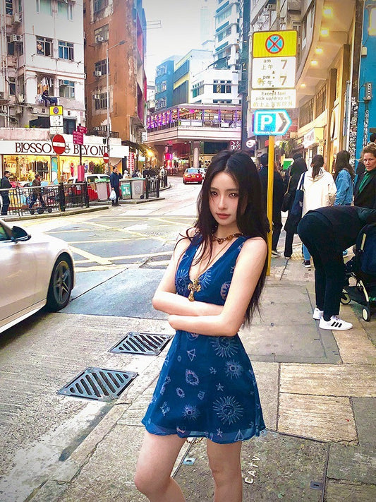 ''Na+''西西里邂逅 復古回歸V領印花連身裙 藍 短款