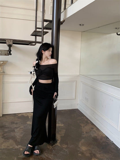 NA+ 鎏光漫步裙/透紗一字領修身上衣  黑