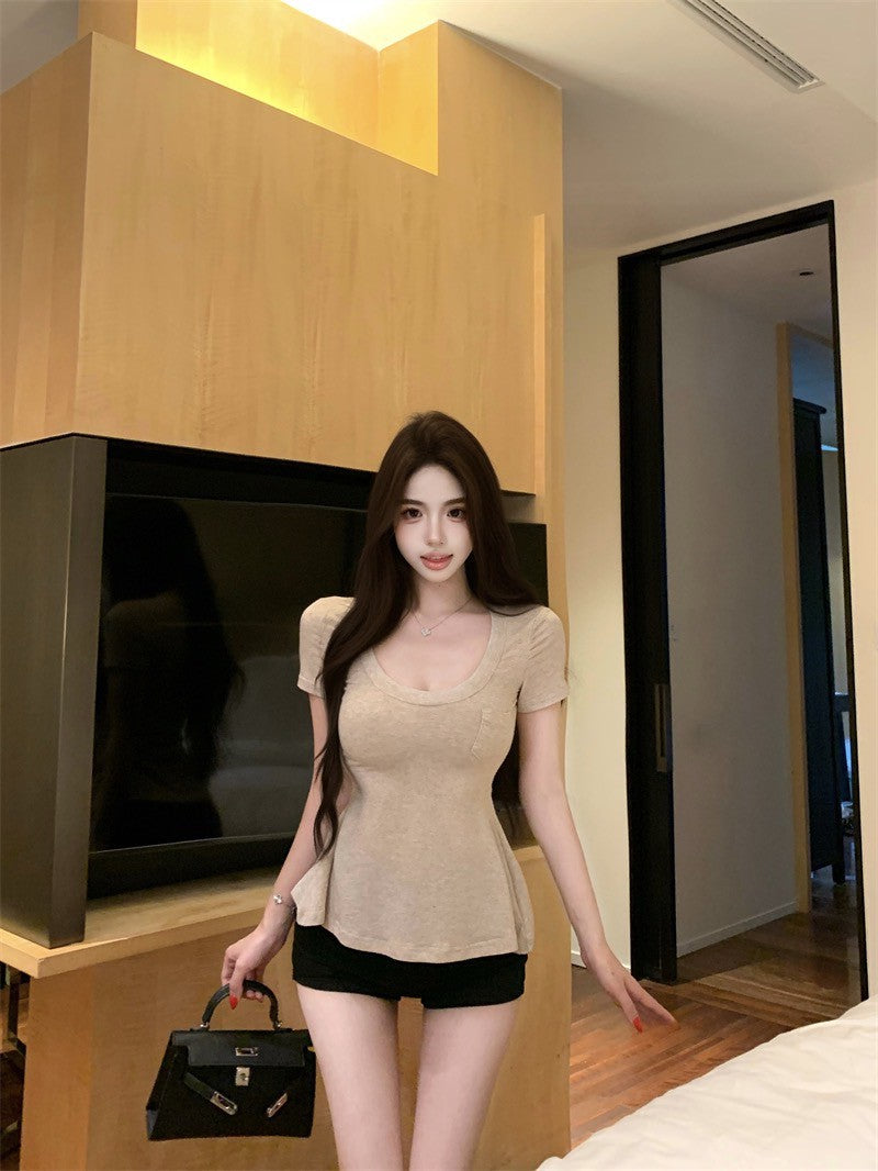 Na+ 清涼純慾 掐腰顯瘦口袋純色上衣 卡其