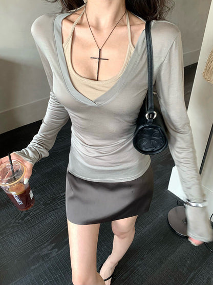 Na+ 休閒百搭 冰肌天絲V領上衣 灰