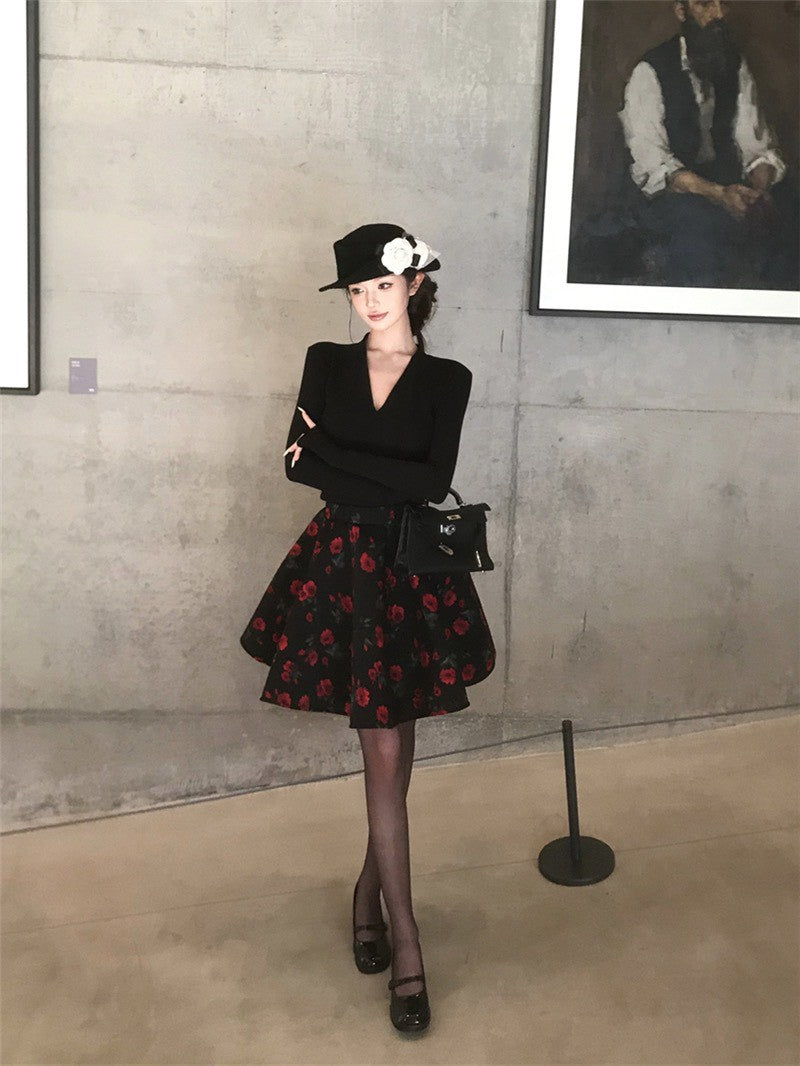 NA+ sweet 甜巧玫瑰復古V領修身上衣 玫瑰花瓣半身裙