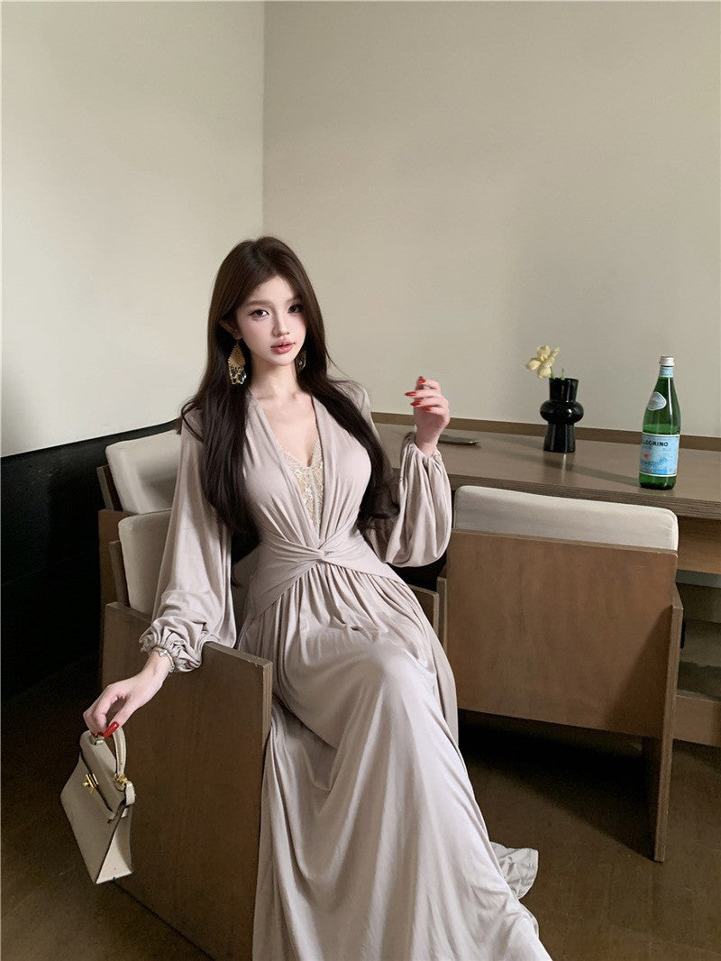 NA+ 淡香純慾蕾絲扭結拼接長款連身裙 奶茶