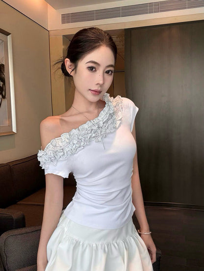 NA+ 簡約斜肩立體花邊拼接上衣 白/藏青