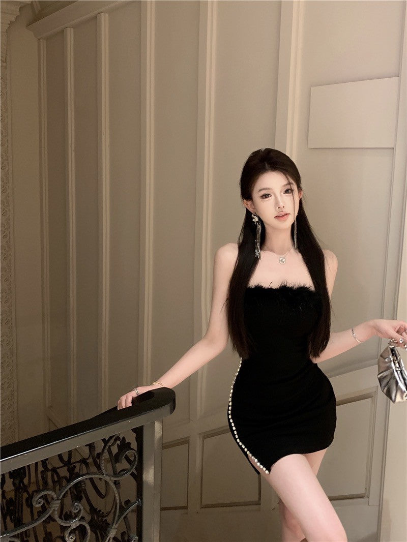 Na+ 性感尤物毛毛抹胸鑲鑽連身包臀裙