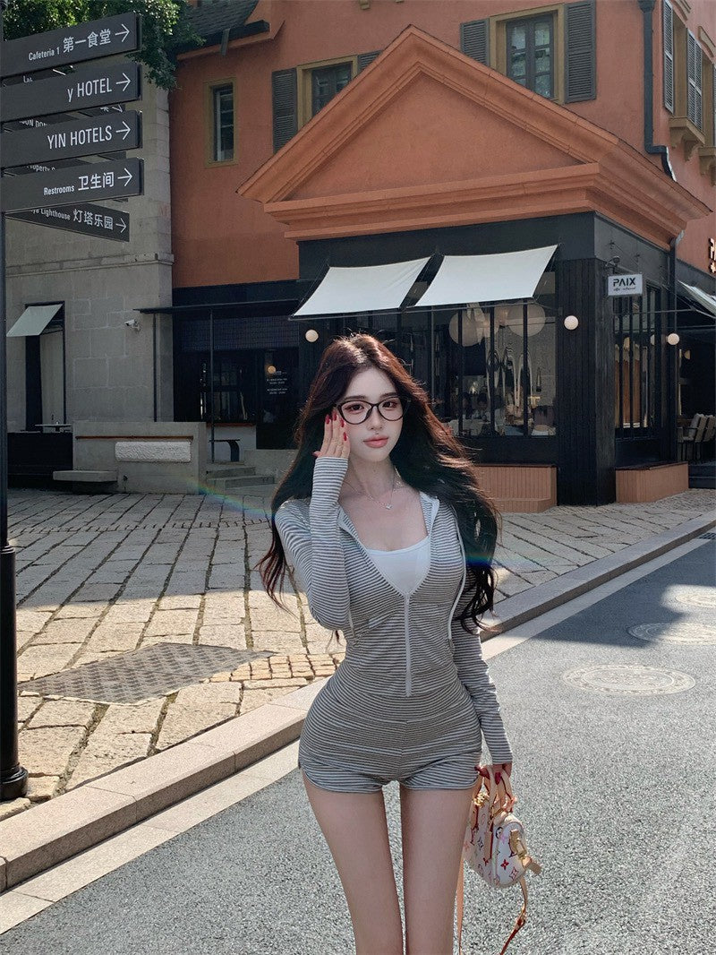 NA+ 舒適棉質韓女灰白條紋連帽短褲套裝