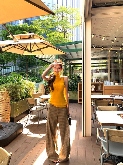 NA+ 高知視覺多巴胺高領針織背心 復古格紋西裝褲