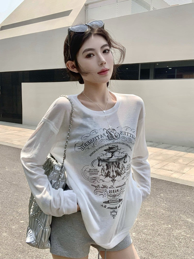 Na+ 俏皮防曬模式 圓領美式印花上袖上衣 白