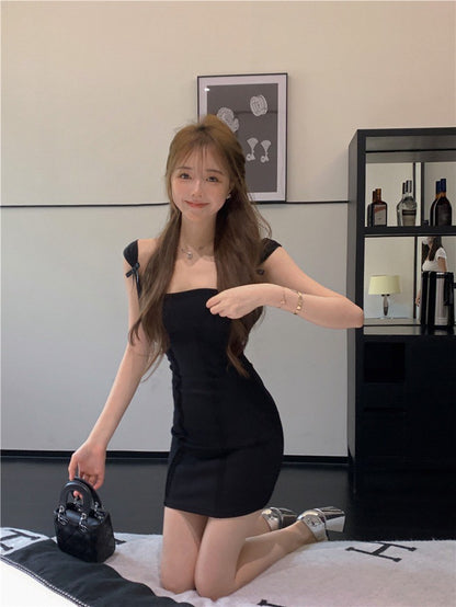 NA+ 復古浪漫肩紗拼接裙 黑
