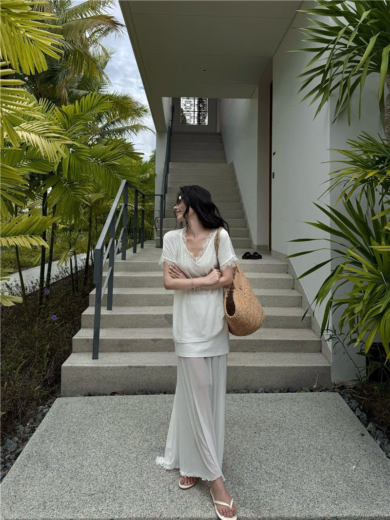 NA+ New money簡約蕾絲V領寬鬆上衣 透視拼接半身裙 白/黑