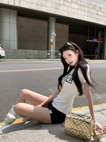 ''Na+''美式玩家 正肩後背縷空印花上衣 白/灰