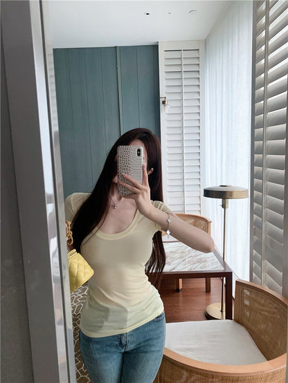 NA+ 若隱若現再續U領彈力上衣 奶黃/米咖