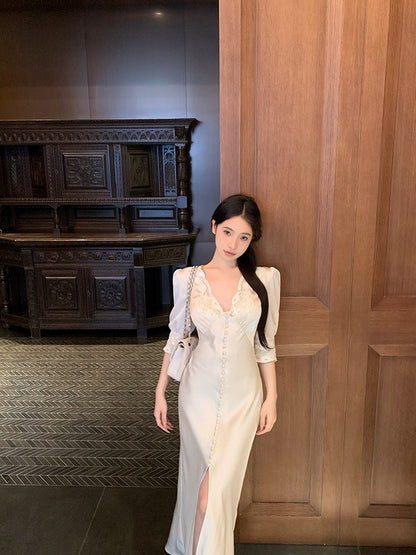 ''Na+''歲月靜好 氣質緞面公主蕾絲花拼接法式連身裙