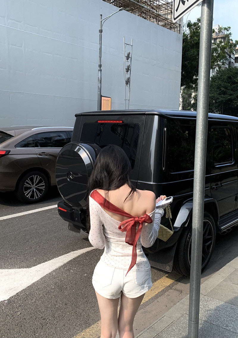 NA+ 愛心波點美感蝴蝶結綁帶上衣