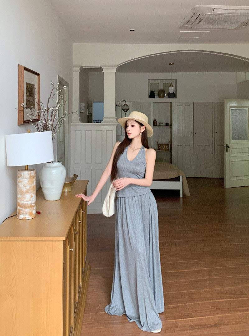 NA+ 簡約純色棉質掛脖露背上衣 休閒半身裙 灰/黑