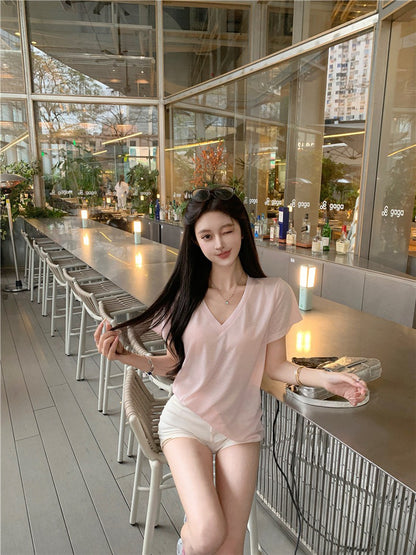 NA+ 熱銷款女王回歸 面膜V領T恤 粉/灰