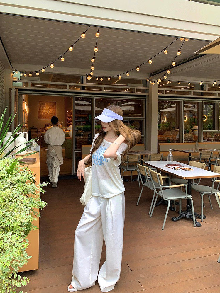 NA+ 百搭休閒斜肩透視字母上衣