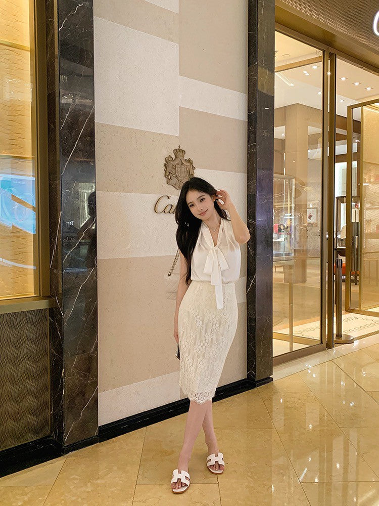 ''Na+''冰島慕斯 氣質法式緞面上衣 蕾絲半身裙