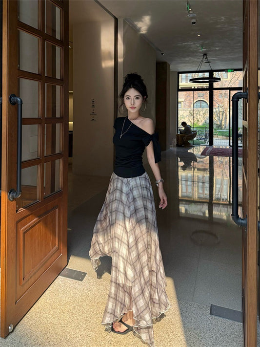 NA+ 隨心搭一套 斜肩綁帶黑色上衣 格紋百搭半身裙