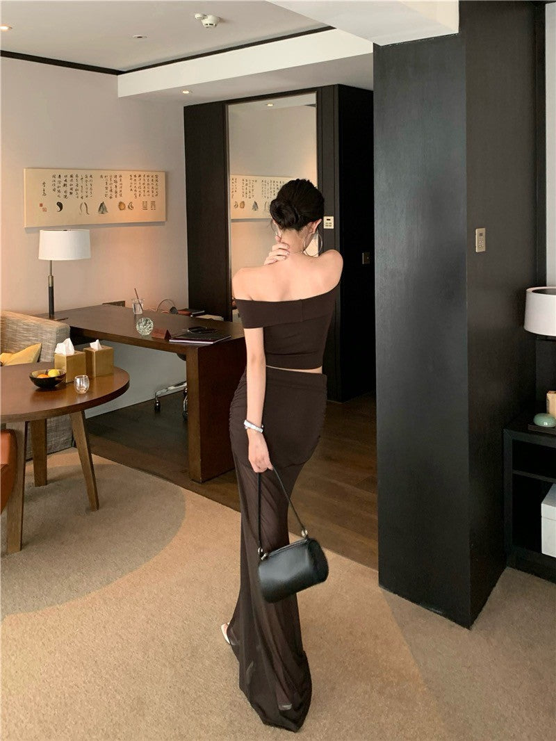 NA+ 主角光環一字領顯瘦上衣 網紗拼接裙 咖