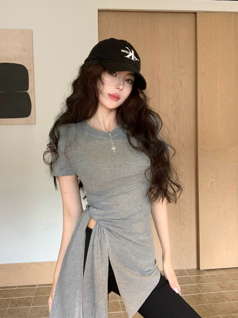 Na+ 簡約圓領側腰開叉顯瘦上衣 灰/黑