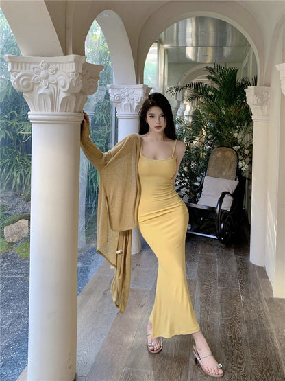 NA+ 拿捏嫩呼奶黃skim吊帶連身裙 薑黃色開衫