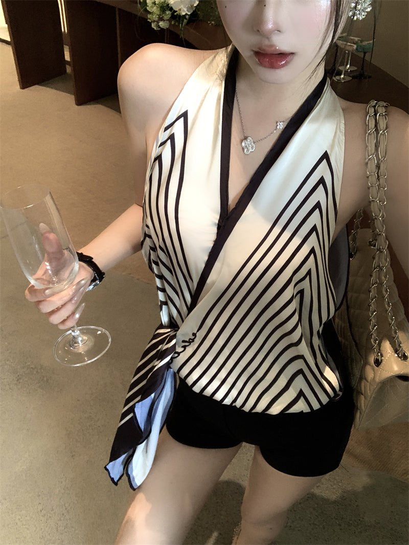 NA+ 老錢幾何印花緞面V領背心