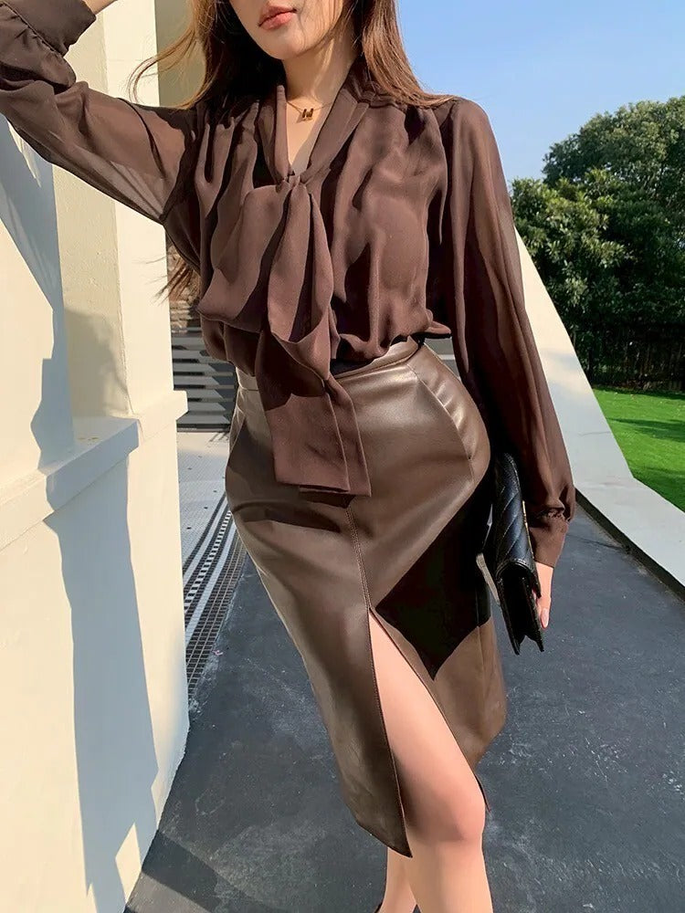 NA+ 野性美 通勤透紗飄帶襯衫/前開衩高腰半身裙 咖