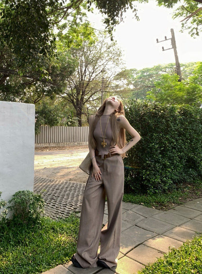 Na+ 不規則設計感針織背心 高腰通勤老錢休閒褲 卡其