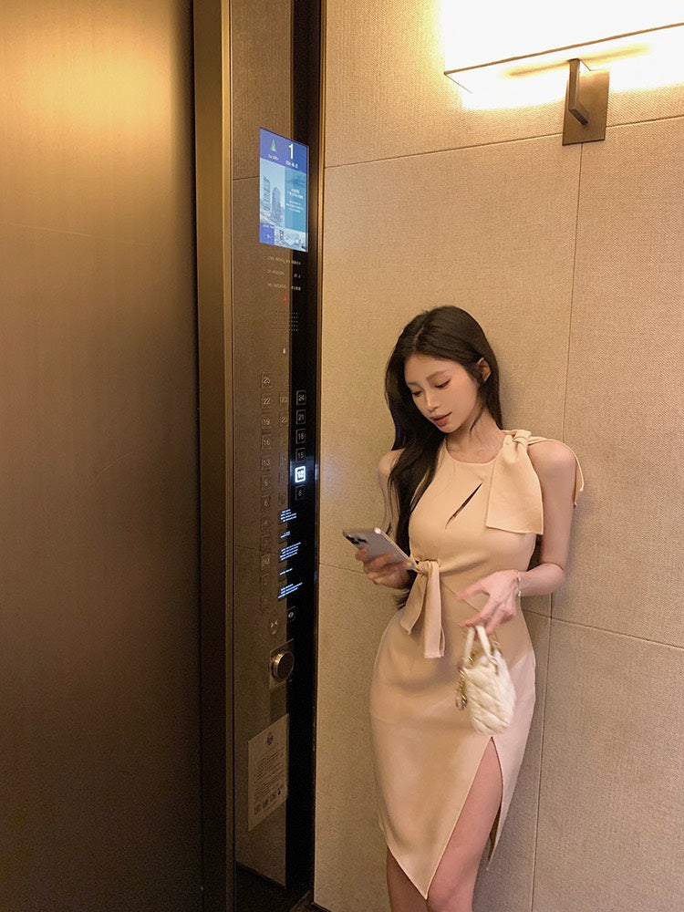 NA+ 溫柔名媛不規則剪裁綁帶連身裙 粉杏色