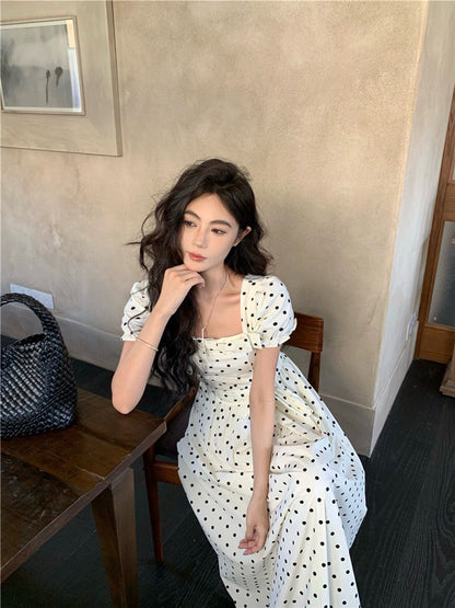Na+ 點點夏日 法式波點方領收腰連身裙
