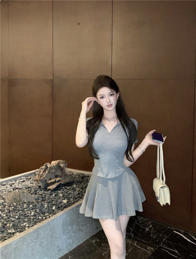 Na+ 運動clean fitting 休閒簡約polo領半身裙套裝 灰