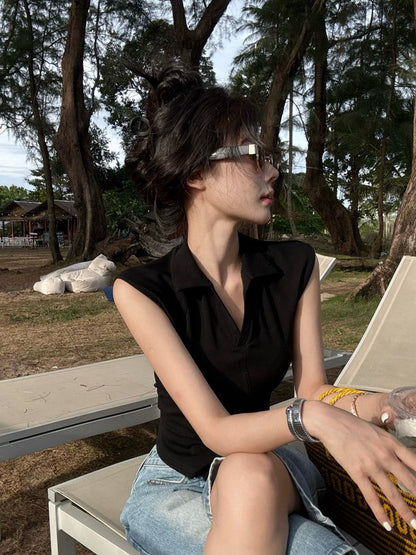 Na+ 時髦不插電 老錢polo領雙拉鏈背心 黑