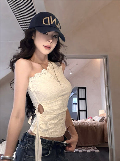 NA+ 蕾絲女神斜肩腰身帶背心