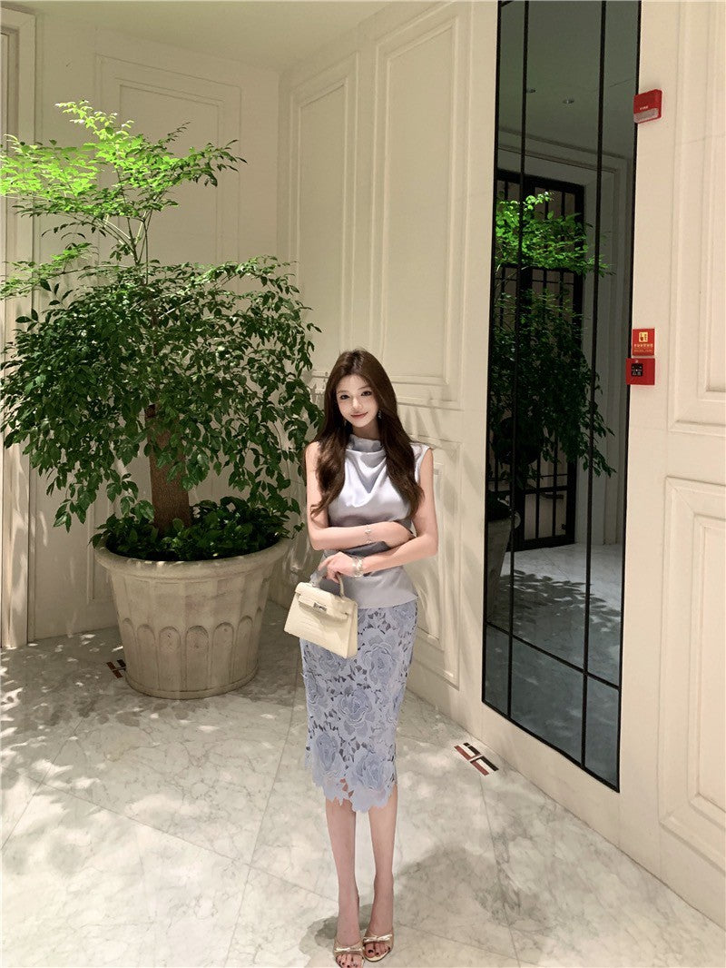 NA+ 明月藍花氣質褶皺緞面背心 蕾絲半身裙