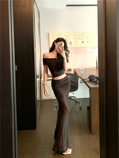 NA+ 主角光環一字領顯瘦上衣 網紗拼接裙 咖