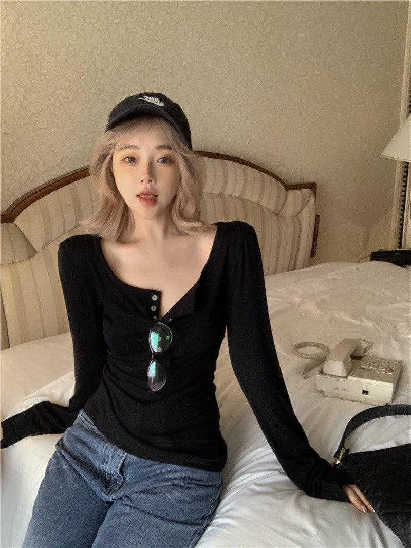 Na+ 登機私服休閒鈕扣圓領上衣 白/黑