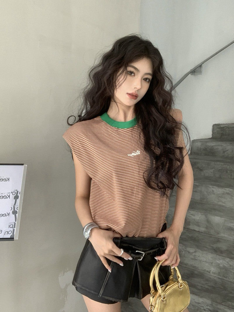 NA+ 熱愛復古味～高智感坎肩條紋上衣 深藍/咖