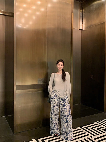 ''Na+''清冷大姐姐 露背縷空寬鬆長袖上衣 復古印花休閒褲