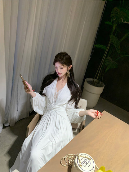 NA+ 淡香純慾蕾絲扭結拼接長款連身裙 白