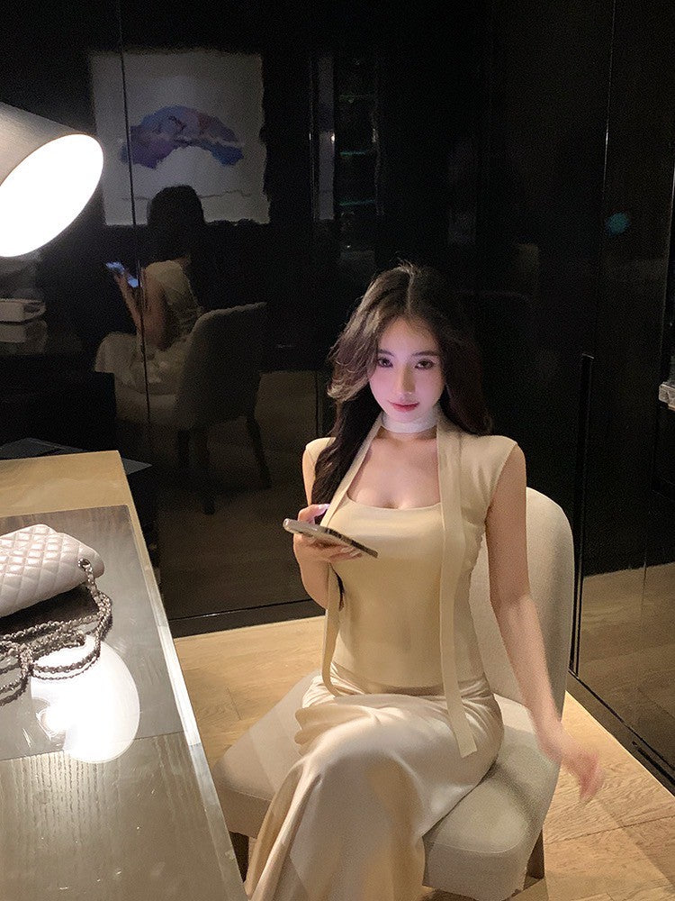 ''Na+''溫柔鄉定染鵝黃方領針織上衣 抓皺醋酸半身裙  金