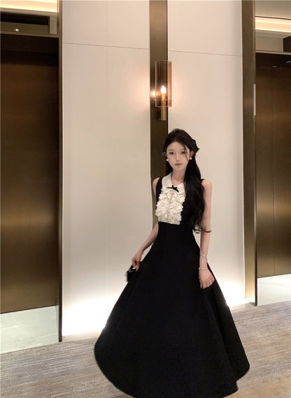 Na+ 露思款甜心娃娃撞色收腰連身裙