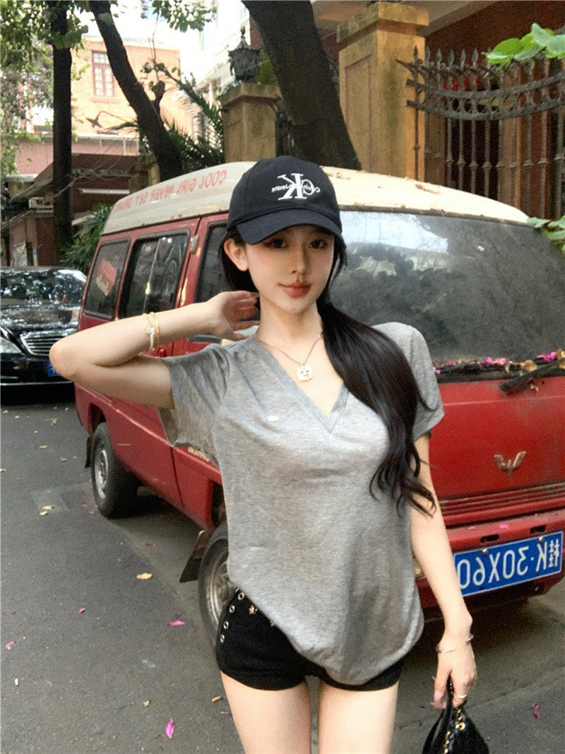 NA+ 熱銷款女王回歸 面膜V領T恤 粉/灰