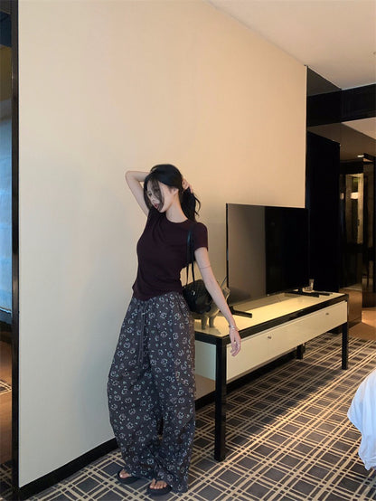 NA+ 酒店舒適穿寬鬆簡約tee/碎花休閒褲