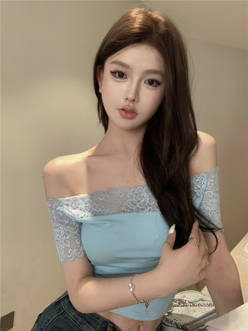 Na+ 氣質蕾絲一字領彈力上衣 藍