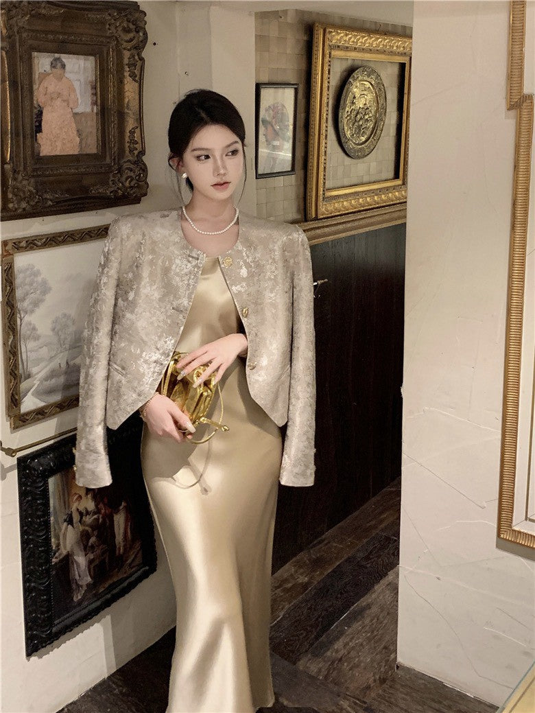 NA+ 鎏金緹花醋酸小香外套 緞感香檳連身裙