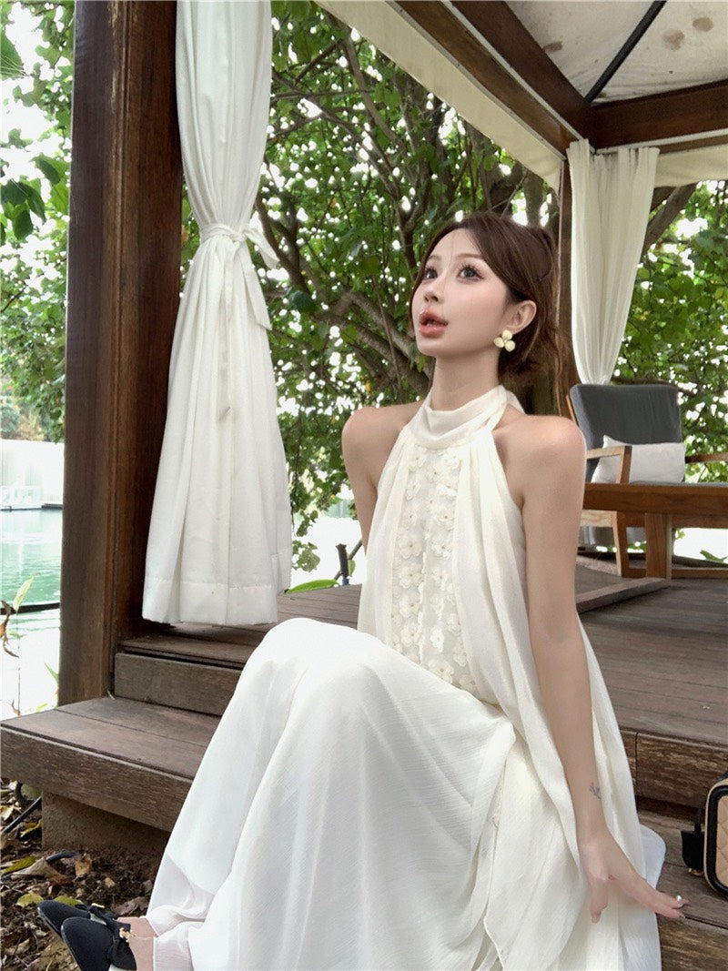 NA+ 富養千金 花朵飄感背心/米杏半身裙