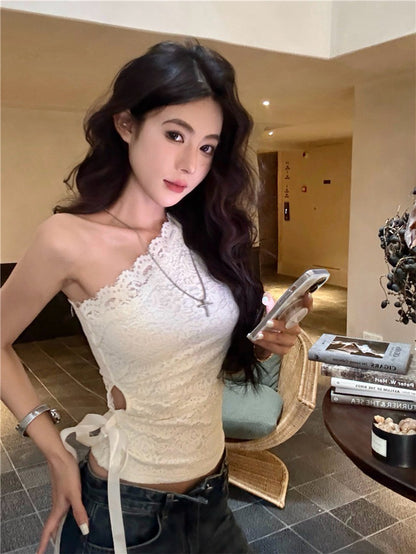 NA+ 蕾絲女神斜肩腰身帶背心