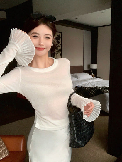 Na+ 人魚公主 氣質喇叭袖圓領彈力打底上衣 白