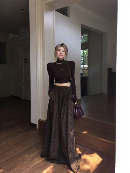 ''Na+''名貴老錢 燙鑽彈力短款咖色上衣 波點A字裙